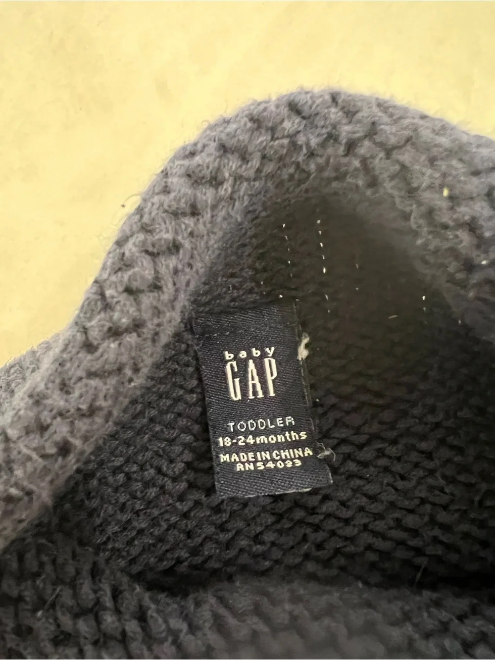 Gap Navy Blue Knit Shark Sweater Size 18-24 Months